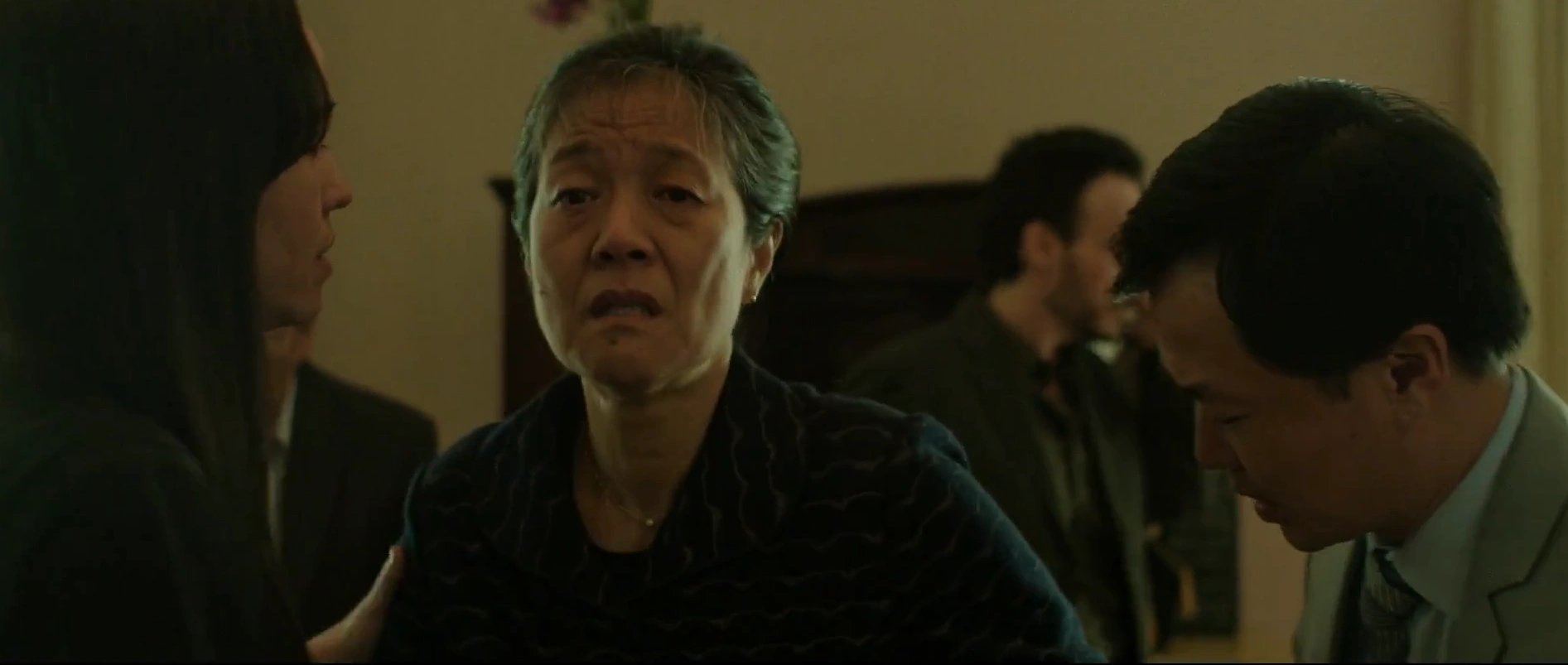 кадри з фільму Елізі: Тіні однієї жінки кадри з фільму Елізі: Тіні однієї жінки