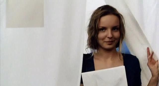 кадри з фільму Охоронець для дочки / Сара кадри з фільму Охоронець для дочки / Сара